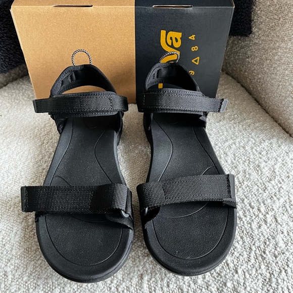 Teva Women's Aliciela Sandals~ size 8 - Picture 3 of 10